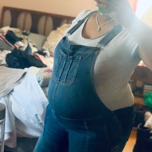 ⭐️HOST PICK ⭐️Maternity Jean Jumper